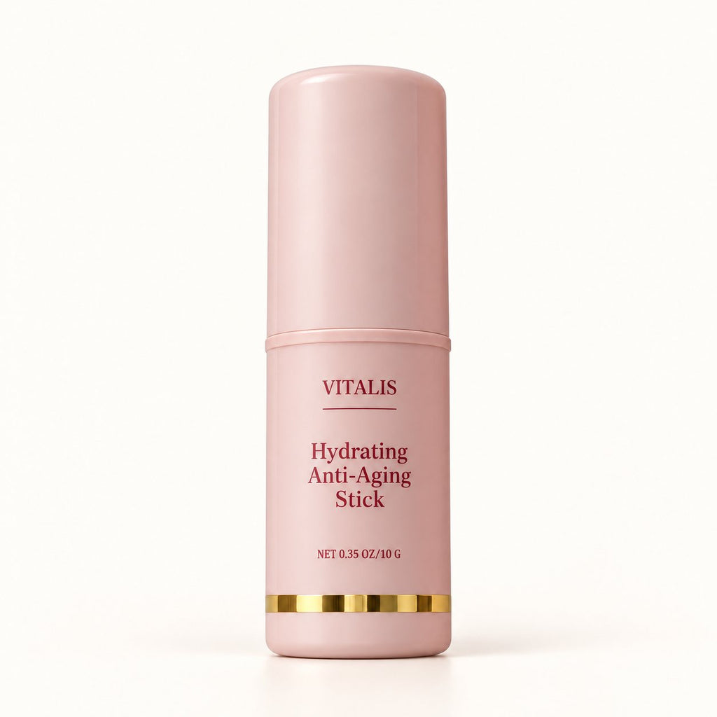 Multi Balm Vitalis cerrado, con envase rosa y detalle dorado sobre fondo marfil